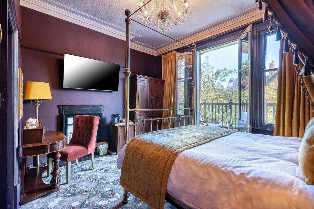 Clementine'S Guest House York Esterno foto A bedroom at the hotel