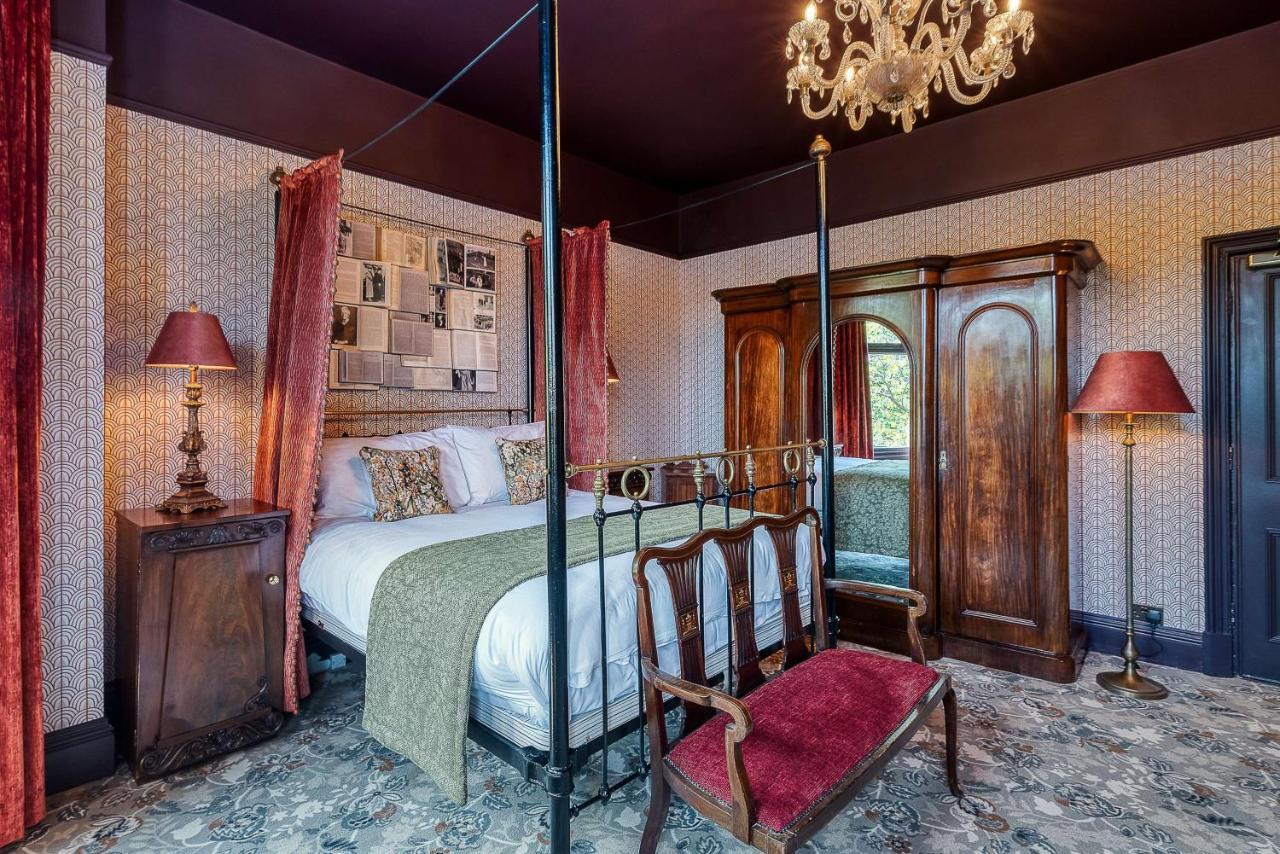 Clementine'S Guest House York Esterno foto The bedroom at The Old Vicarage